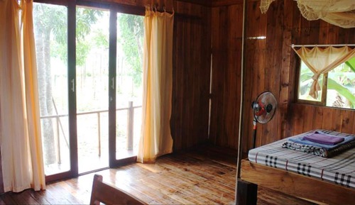 Banana Bungalow
