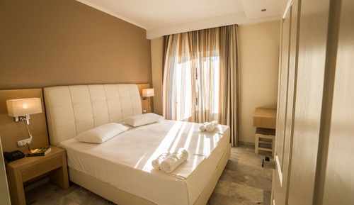 Dúplex, 2 habitaciones, vistas parciales al mar