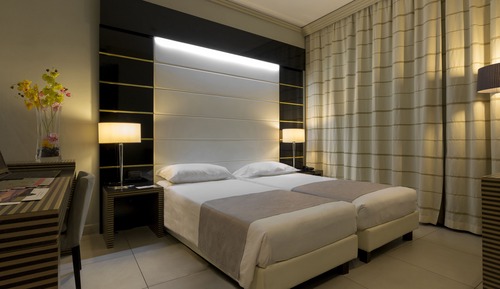 Habitación clásica con 1 cama doble o 2 individuales