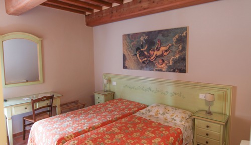 Habitación clásica con 1 cama doble o 2 individuales
