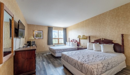 Habitación, 2 camas de matrimonio (Pet-Friendly)