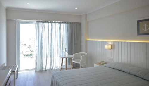 Habitación doble, vistas a la ciudad