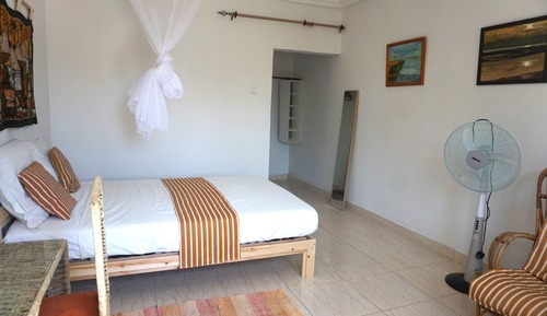 Habitación estándar doble, 1 cama doble, baño privado, junto a la piscina