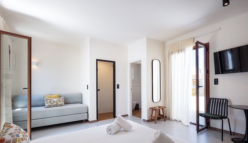Elegant Studio with Balcony