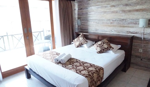 Habitación estándar doble, 1 cama de matrimonio grande, vistas al jardín