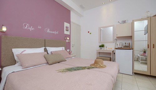 Habitación superior con 1 cama doble o 2 individuales
