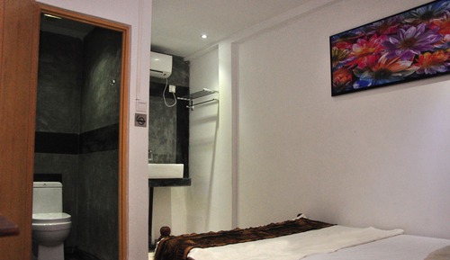 Habitación doble (with AC)