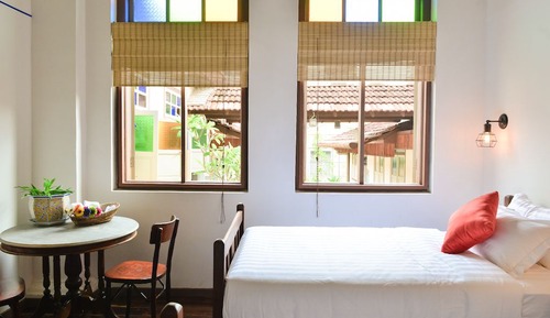Habitación, vistas al jardín (Blue Rumped Parrot)