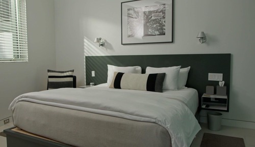 Suite Premier, 1 cama de matrimonio grande, baño privado, en esquina (Red Suite)