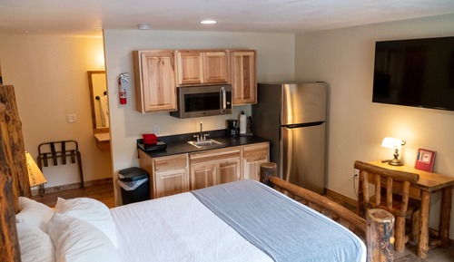 Suite estándar, 1 habitación, cocina básica, vistas a la montaña