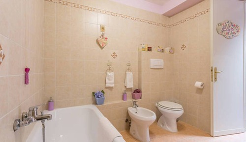 Habitación Confort doble, 1 habitación, baño privado, en la zona del patio