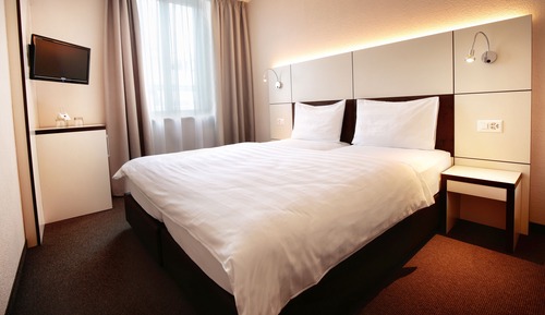 Habitación estándar con 1 cama doble o 2 individuales, 2 camas individuales
