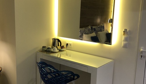 Habitación superior con 1 cama doble o 2 individuales