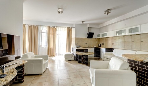 Estudio, balcón (for 4 adults )
