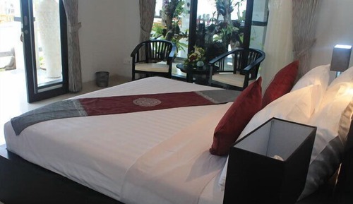 Villa Deluxe, 1 cama de matrimonio grande, vistas al jardín