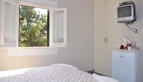 Habitación con 1 cama doble o 2 individuales, 1 cama doble o 2 individuales, vistas parciales al mar