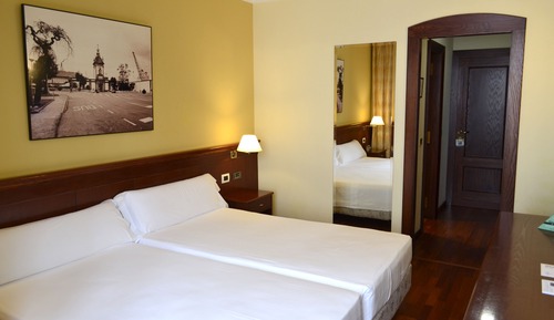 Habitación con 1 cama doble o 2 individuales