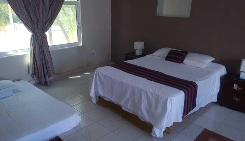 Villa familiar, 3 habitaciones, piscina privada, vistas a la playa