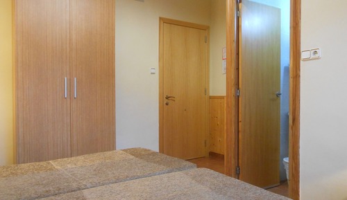 Habitación con 2 camas individuales