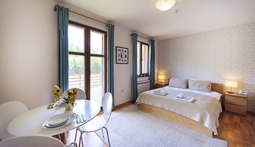 Estudio, cocina (Free Sauna and Jacuzzi)