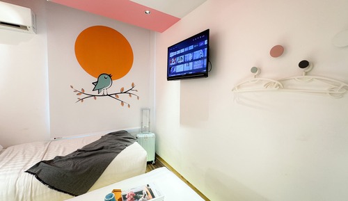 Modern Twin Room