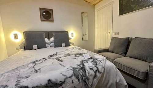 Estudio Deluxe, baño privado (Carmel)