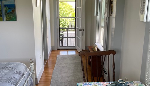 Habitación estándar, 1 cama de matrimonio, baño privado, vistas parciales al mar