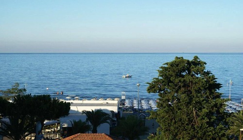 Habitación cuádruple, vistas al mar