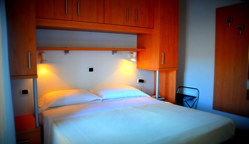 Habitación con 1 cama doble o 2 individuales