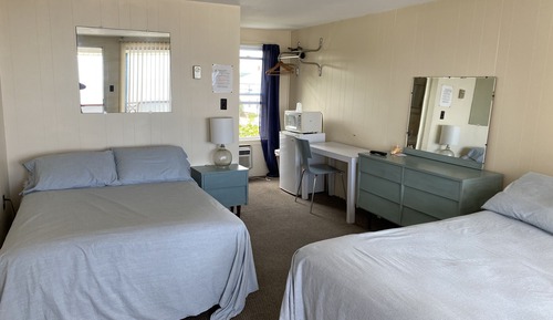 Room, 1 Queen and 1 Double Bed