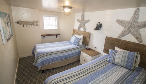 Habitación, varias camas