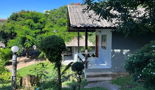 Standard Bungalow Twin Bed