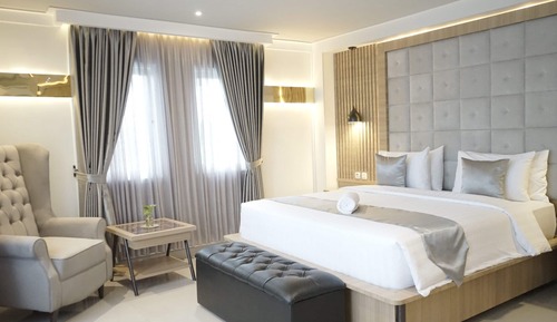 Suite estudio junior, vistas a la piscina