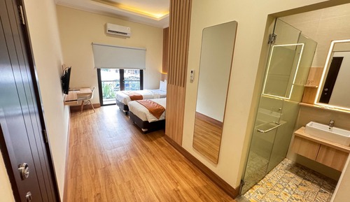 Habitación Premier con 2 camas individuales, 1 habitación, balcón, vistas a la ciudad