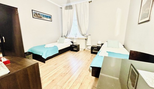 Habitación con 2 camas individuales