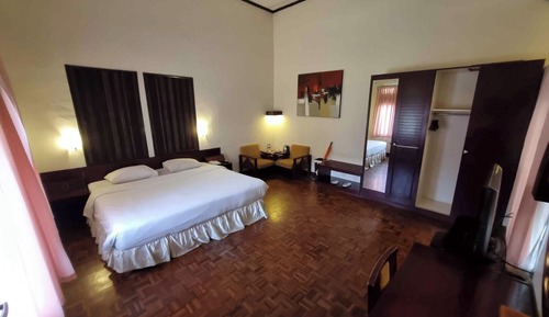 Habitación familiar, no fumadores, vistas al jardín