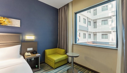 Habitación estándar, 1 cama de matrimonio (Atrium View)