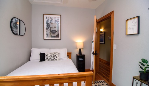 Habitación básica, vistas al jardín