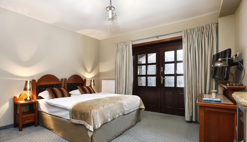 Suite familiar (in a guesthouse)