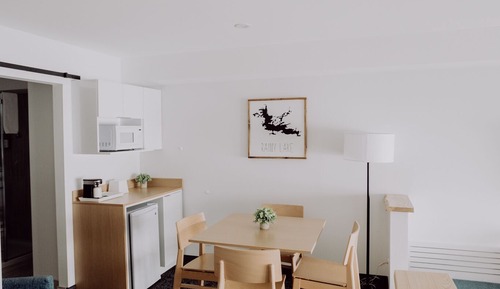 Estudio Premium, 1 cama de matrimonio grande, cocina básica, vistas al lago