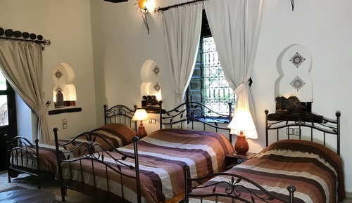 Habitación familiar con 1 cama doble o 2 individuales