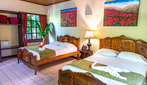 Habitación doble, 2 camas dobles, vistas al jardín, en la zona del jardín