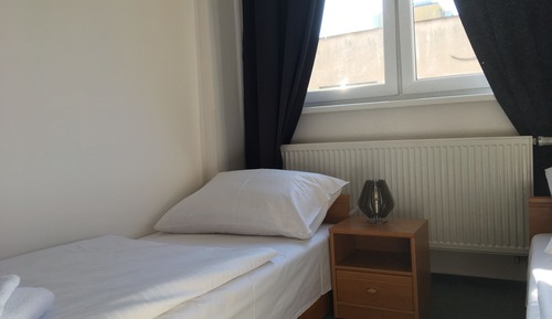Habitación clásica con 2 camas individuales