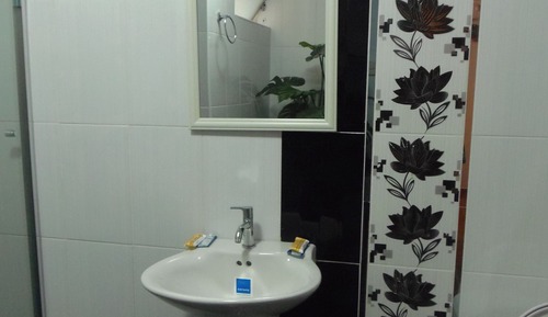 Habitación doble, 2 camas individuales, baño compartido