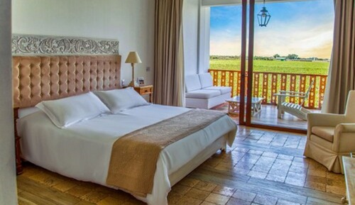 Habitación superior, 1 cama de matrimonio grande, vistas al viñedo