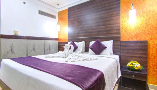 Habitación básica con 1 cama doble o 2 individuales