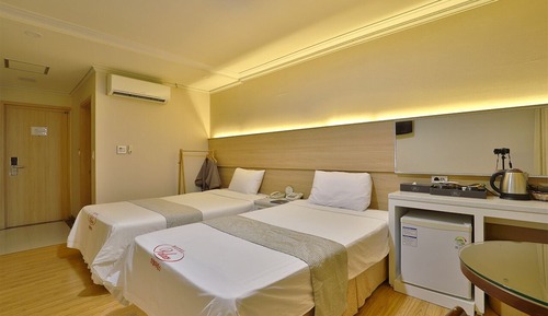 Habitación con 2 camas individuales