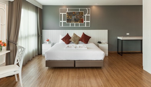 One Bedroom Suite