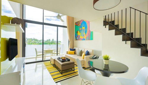 2 Bedroom Loft with Water (a double bed in first bedroom, a single bed in second bedroom) 