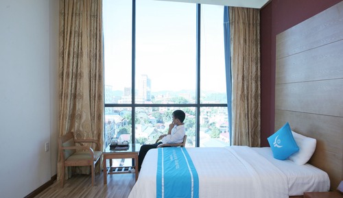 Habitación triple panorámica, 1 habitación, vistas a la ciudad, en una planta alta